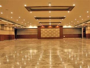 Hotel Grand Thakar Rajkot Exterior foto