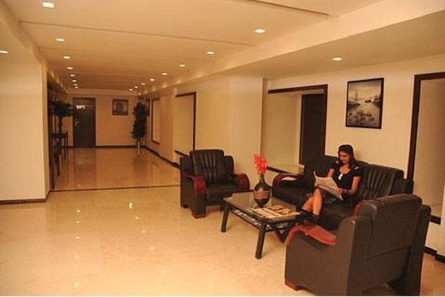 Hotel Grand Thakar Rajkot Exterior foto